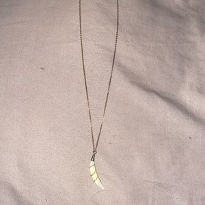 Gold chain necklace with white wrapped decal